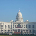 吉利学院LOGO